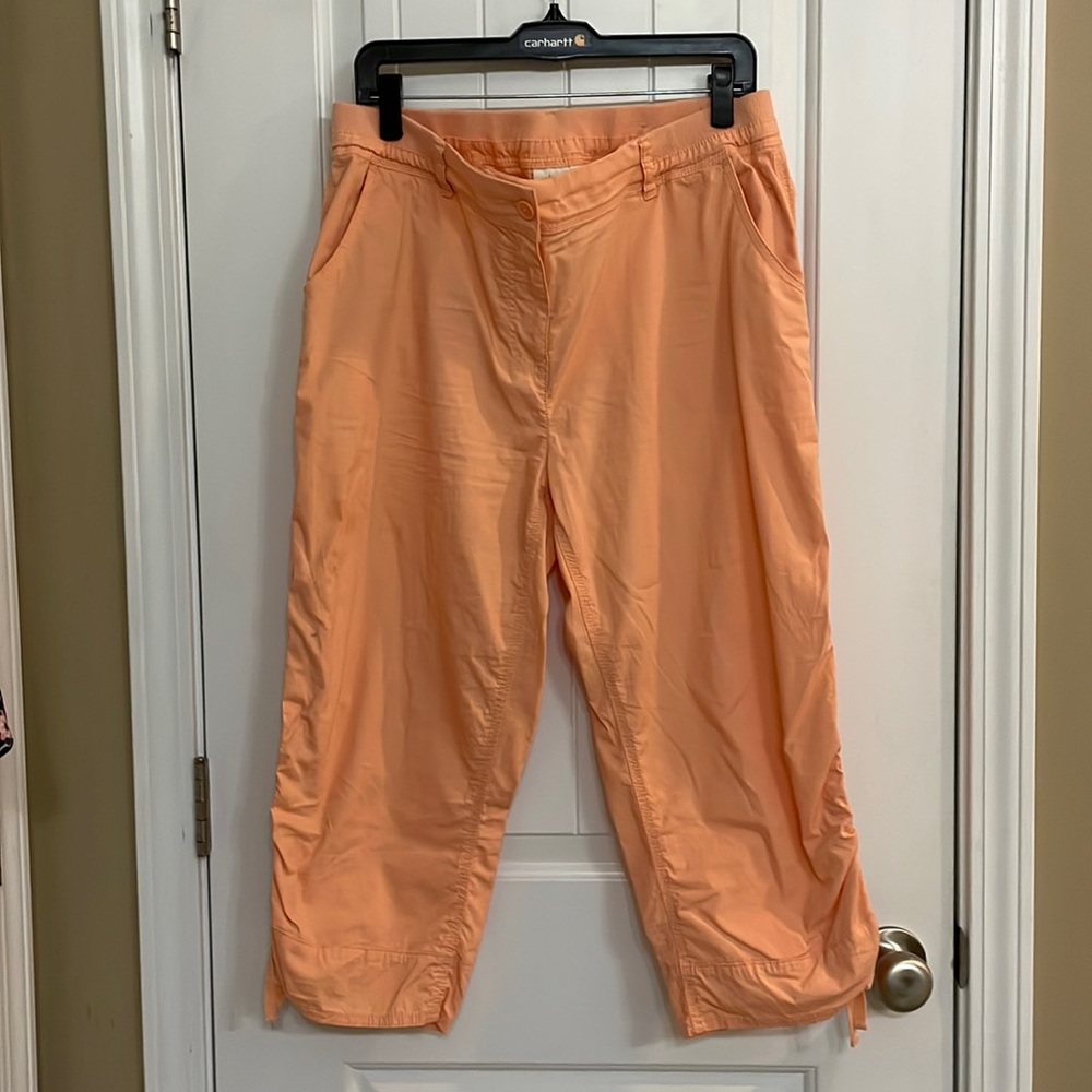 Chicos size 2 cropped pant